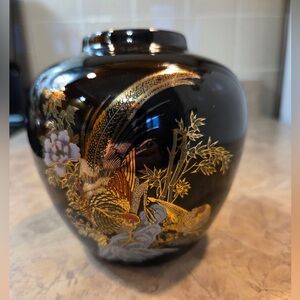 😁Vintage jar with no cover
